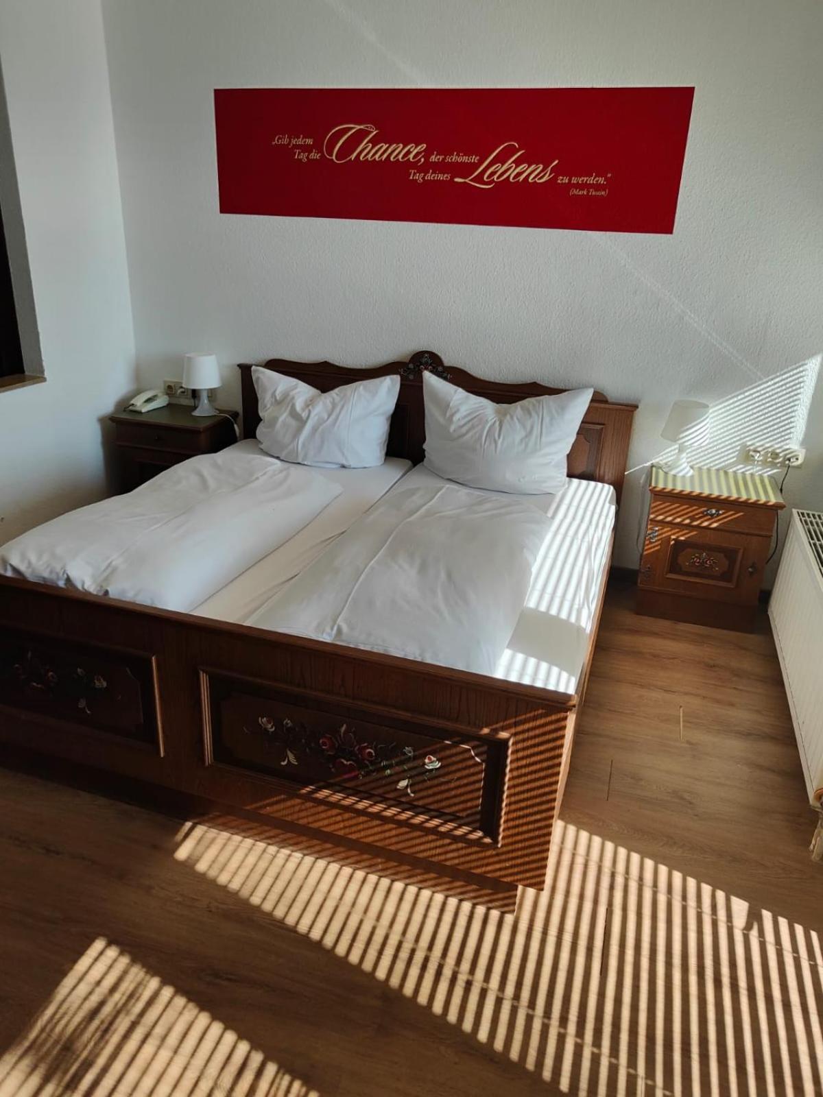 Doppelzimmer mit Balkon